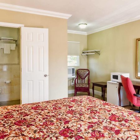 Sun And Surf Inn North Miami Extérieur photo