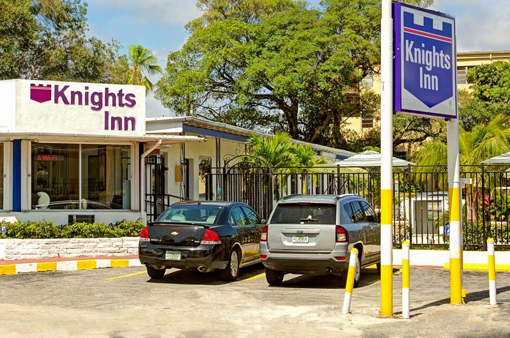 Sun And Surf Inn North Miami Extérieur photo