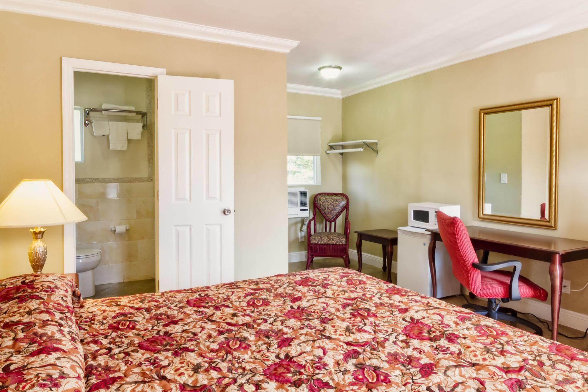 Sun And Surf Inn North Miami Extérieur photo