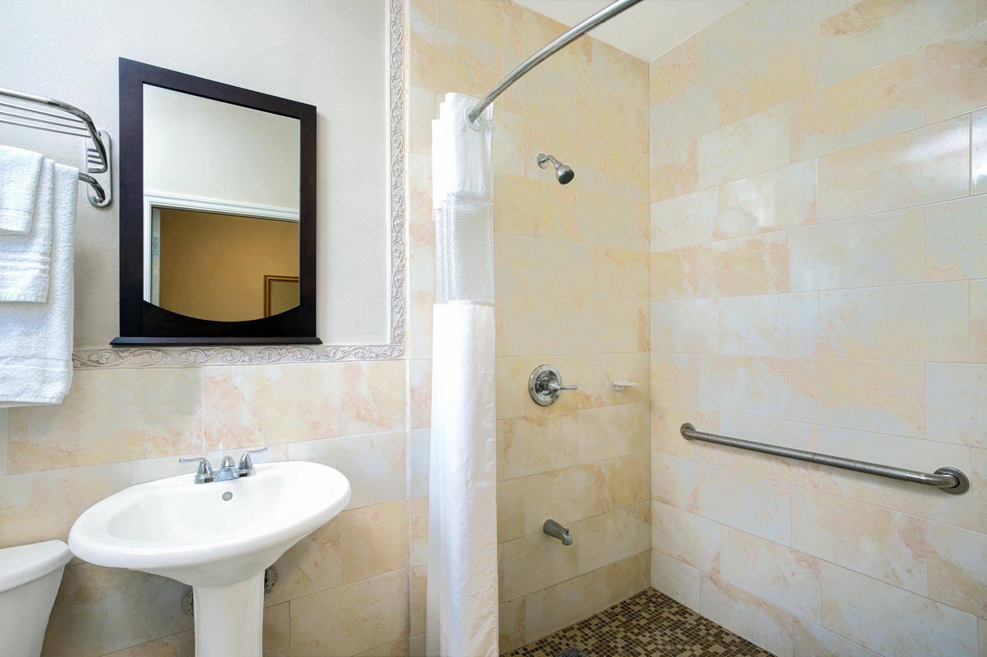 Sun And Surf Inn North Miami Extérieur photo